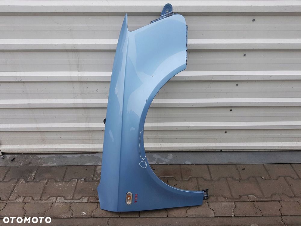 SEAT EXEO 3R 09-13r BŁOTNIK PRAWY PRZÓD PRZEDNI LW5R - 1