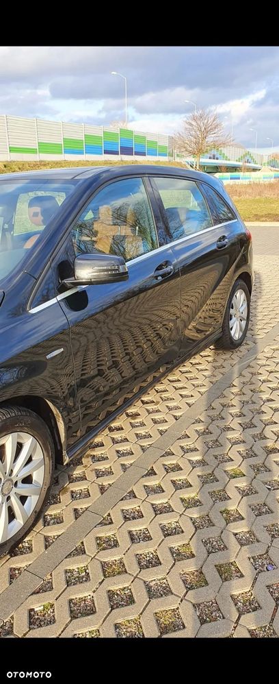 Mercedes-Benz Klasa B 180 CDI (BlueEFFICIENCY) - 3