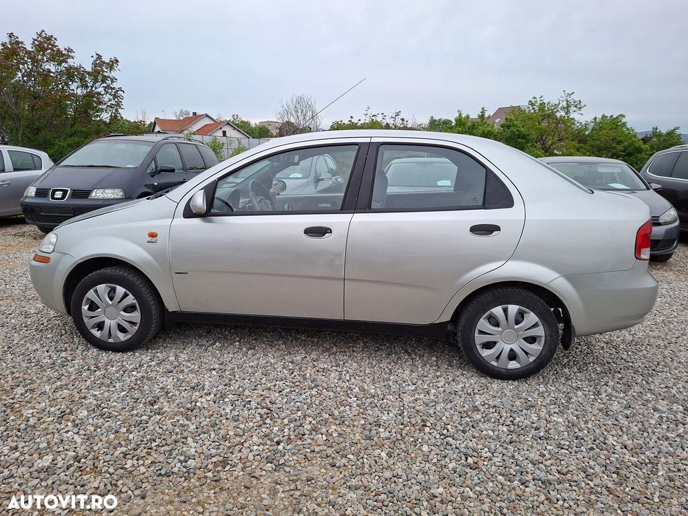 Chevrolet Kalos - 6