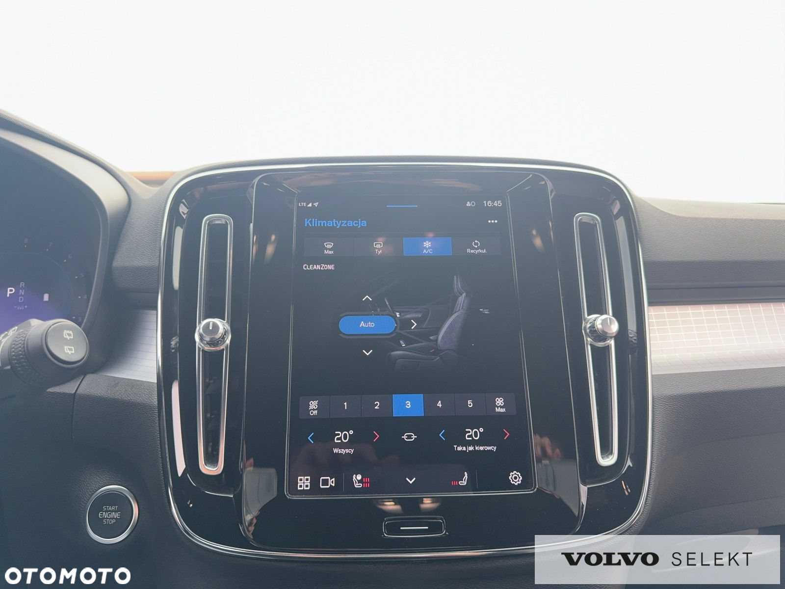 Volvo XC 40 - 22