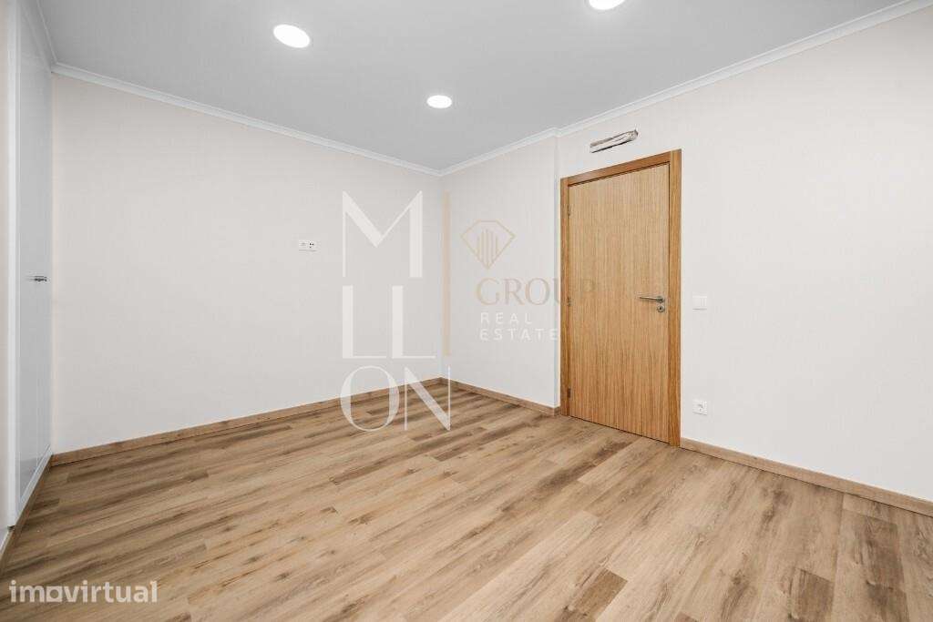 Apartamento T3 Renovado no Centro de Portimão | 320.000 € - Grande imagem: 3/39