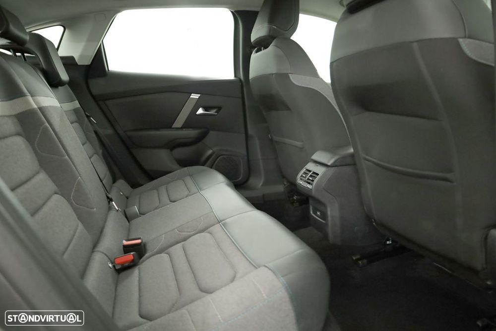 Citroën C4 1.2 PureTech Plus - 21