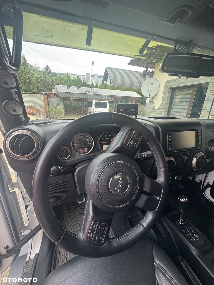 Jeep Wrangler 2.8 CRD DPF Automatik Sahara - 37