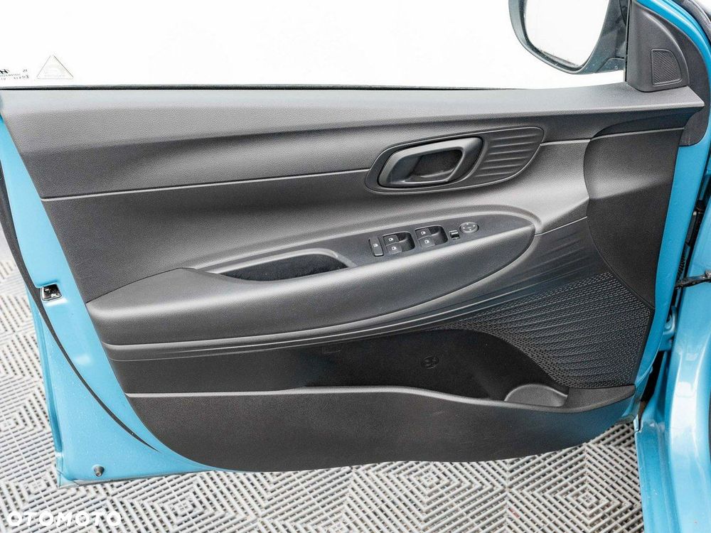 Hyundai i20 1.2 Pure - 11