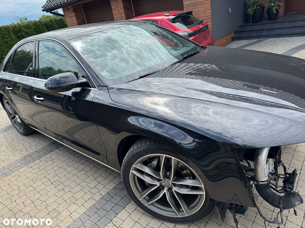 Audi A8 - 12