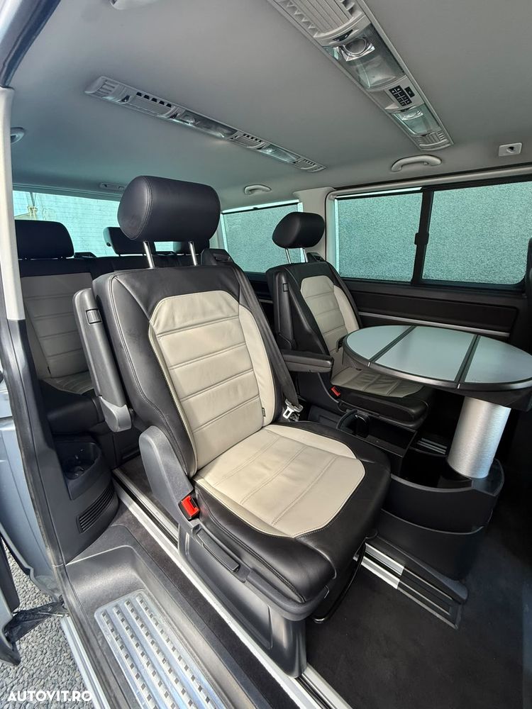 Volkswagen Multivan - 11