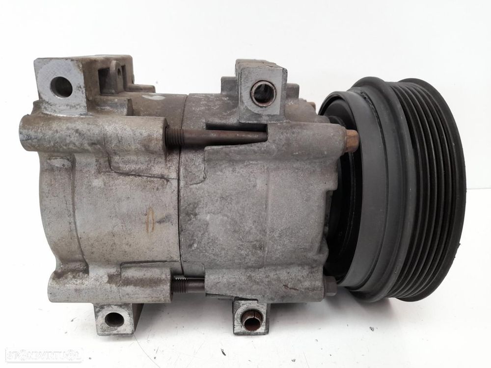 COMPRESSOR DE AR CONDICIONADO MAZDA 121 ZQ - 1