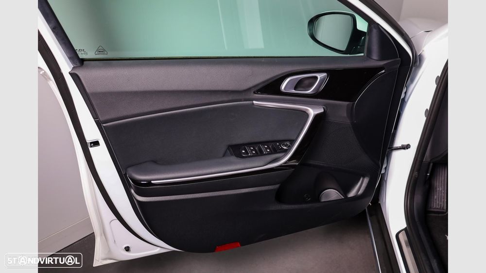 Kia XCeed - 9
