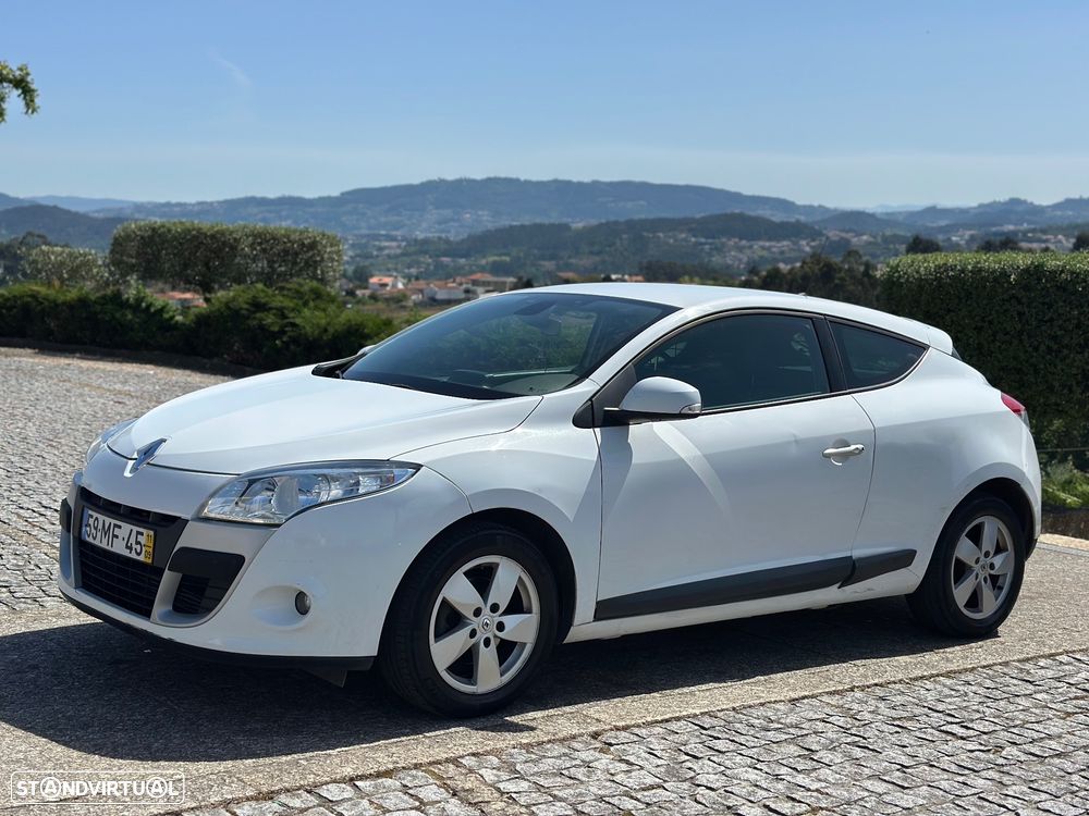 Renault Mégane Coupe 1.5 dCi Dynamique - 4