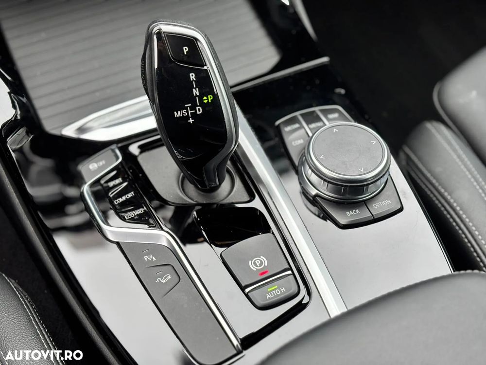 BMW X3 xDrive20i AT xLine - 18