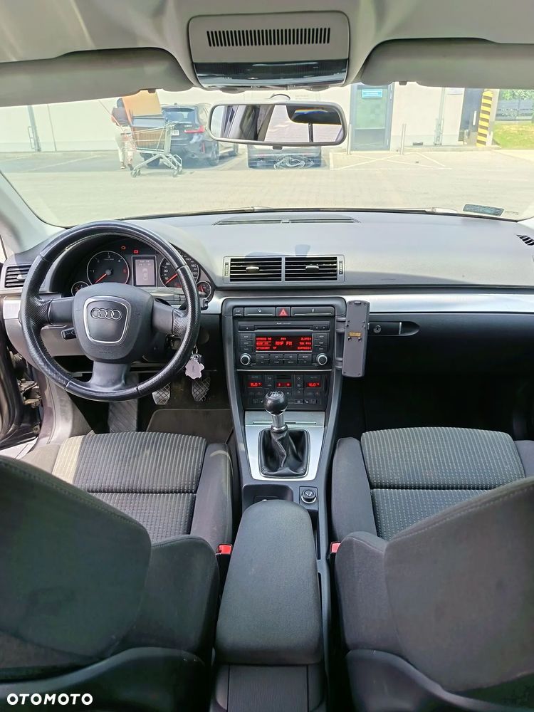 Audi A4 Limousine 2.0 TDI DPF - 6