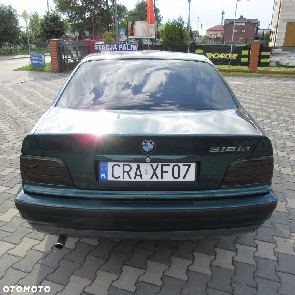 BMW Seria 3 318ti - 17