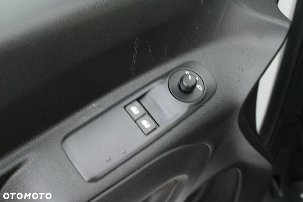 Toyota Proace City - 14