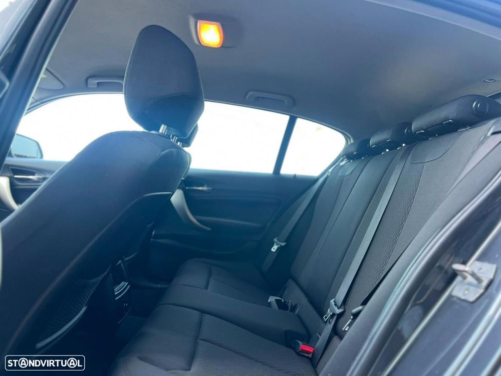 BMW 116 d Line Urban - 7