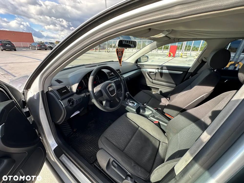 Audi A4 - 4