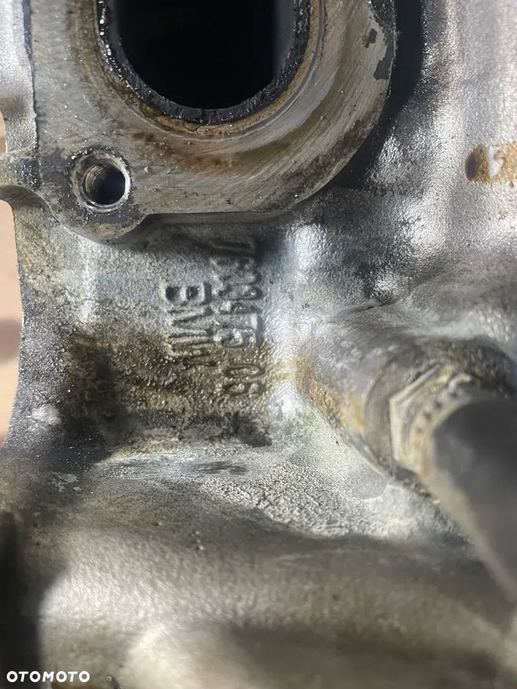 BMW F06 N63B44B GLOWICA LEWA - 2