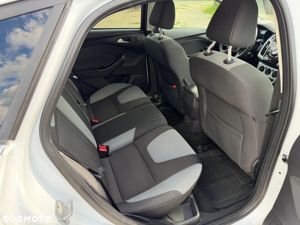 Ford Focus 1.6 EcoBoost Start-Stopp-System Titanium - 12