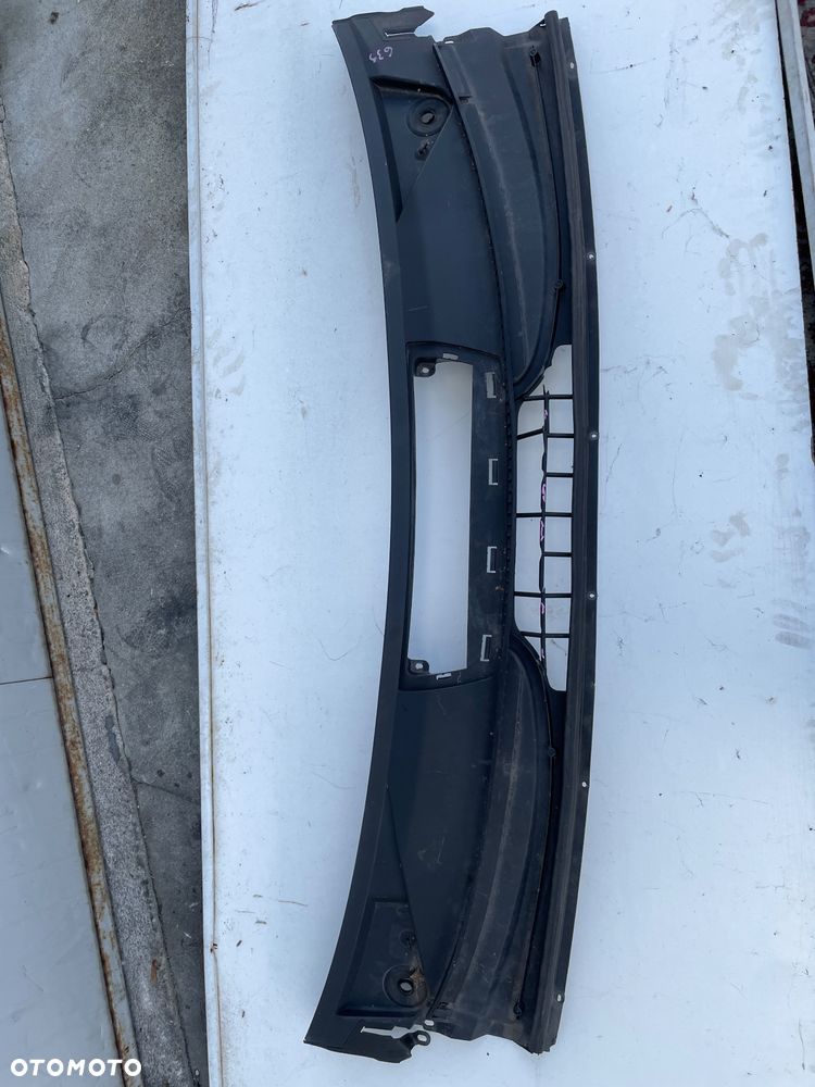 MERCEDES 639 Vito Viano podszybie plastik osłona wycieraczek - 2