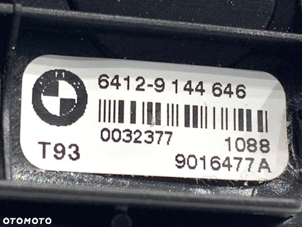 PILOT WEBASTO - 458.00 PLN - BMW 5 Touring (E61) 2004 - 2010 520 i 125 kW [170 KM] benzyna 2007 - - 3