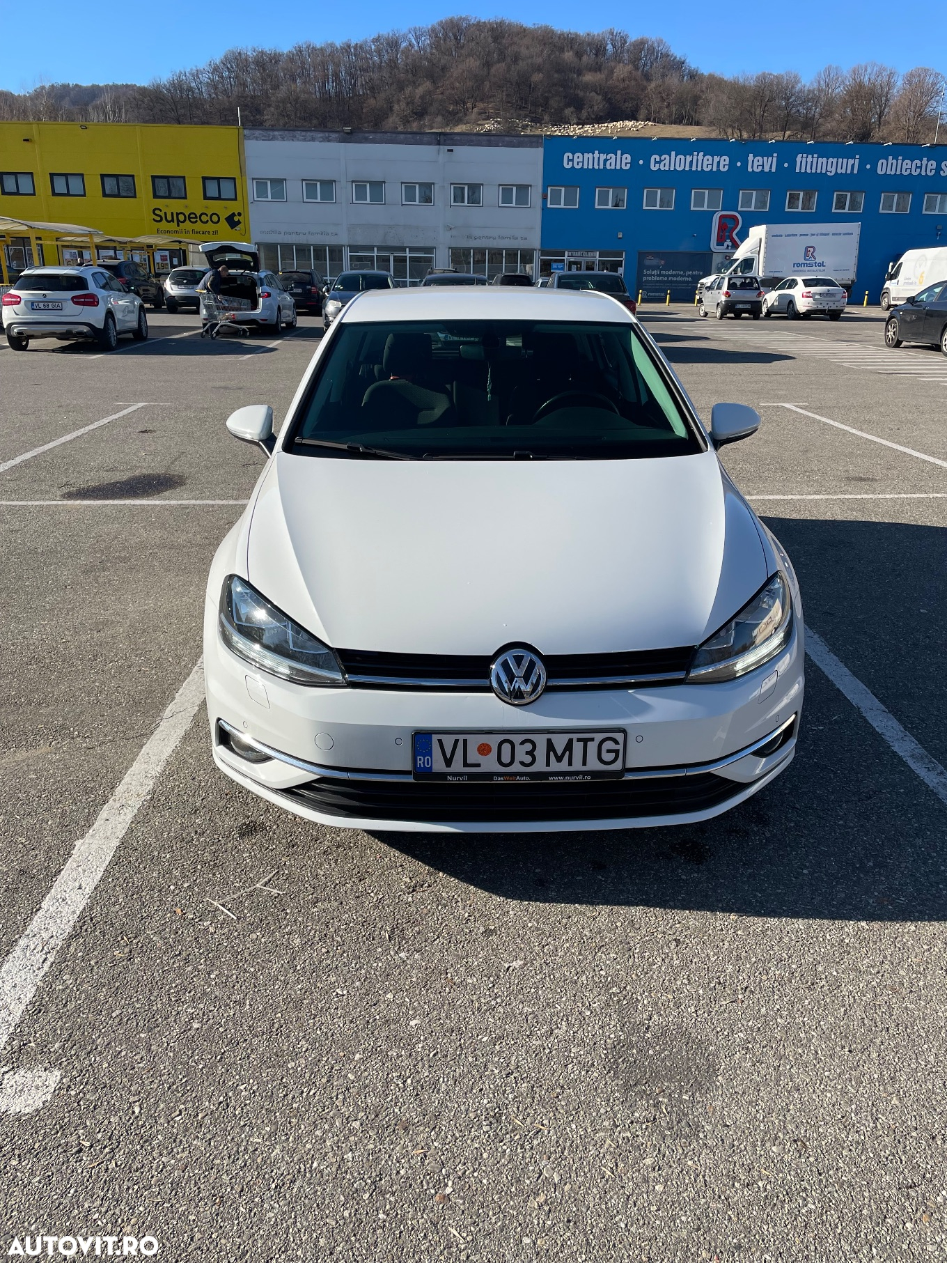 Volkswagen Golf 1.6 TDI Comfortline - 2