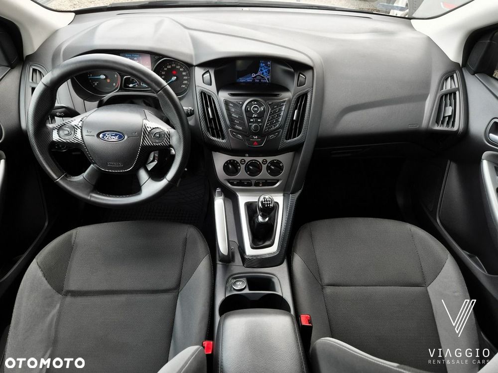 Ford Focus - 21