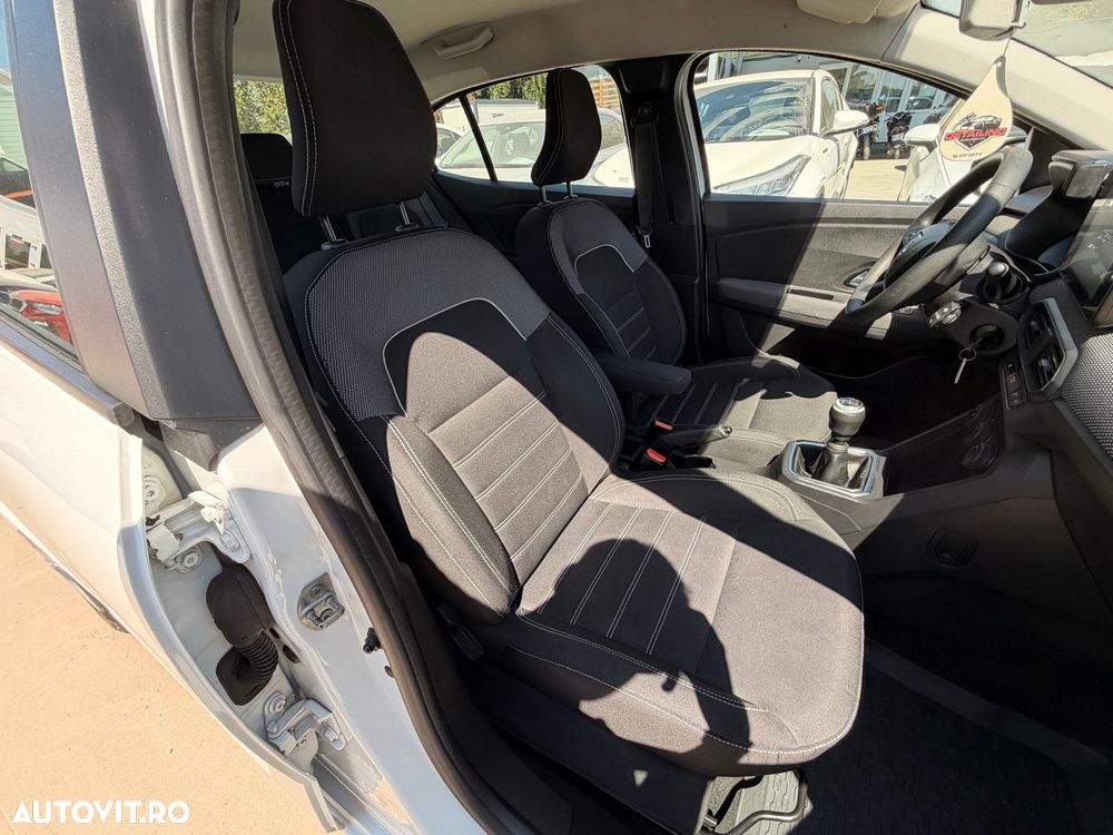 Dacia Logan TCe 90 MT6 Comfort - 17