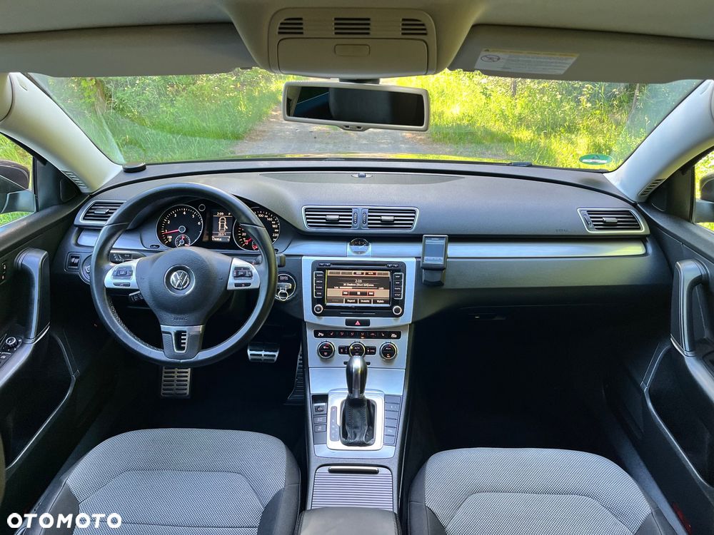 Volkswagen Passat - 27