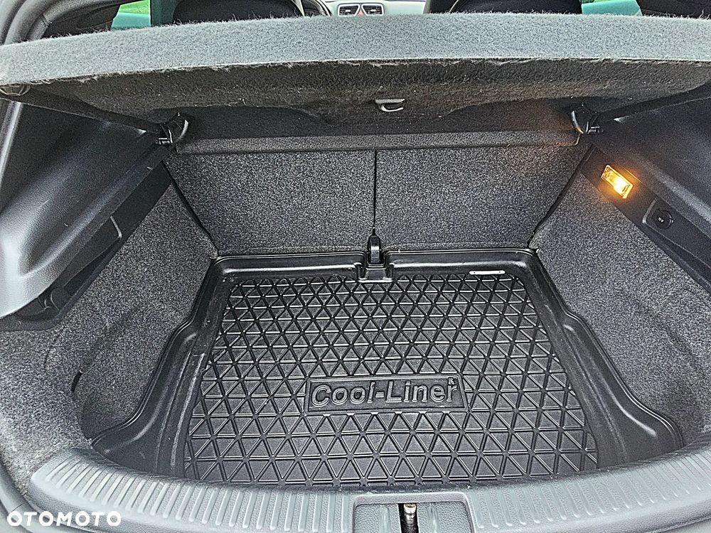 Volkswagen Scirocco 1.4 TSI DSG Edition - 28