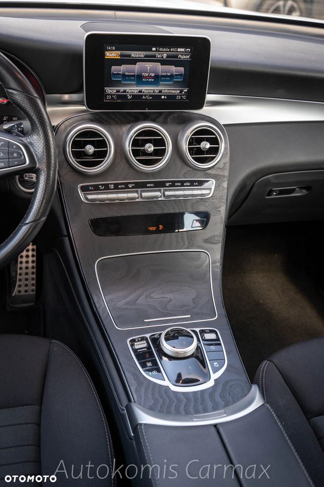 Mercedes-Benz GLC - 22