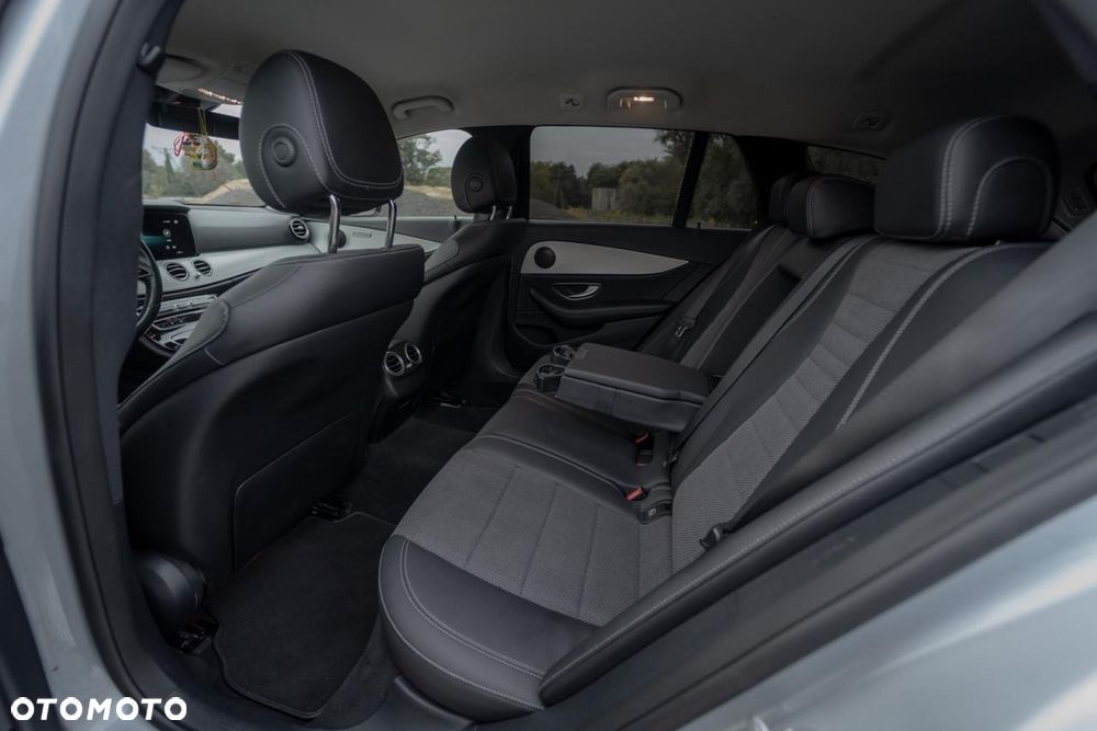 Mercedes-Benz Klasa E 220 d Avantgarde - 27