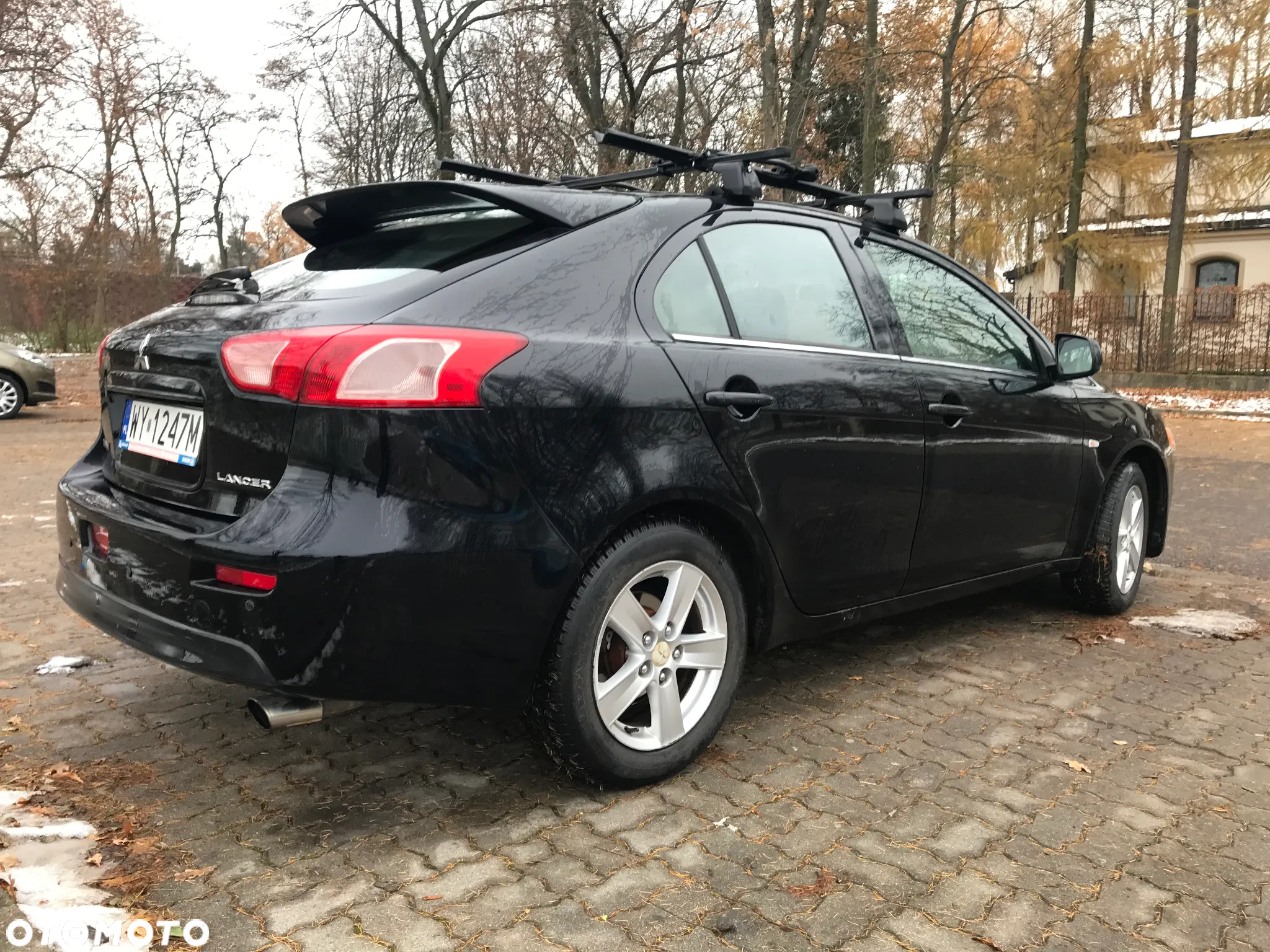 Mitsubishi Lancer 1.8 Invite - 3