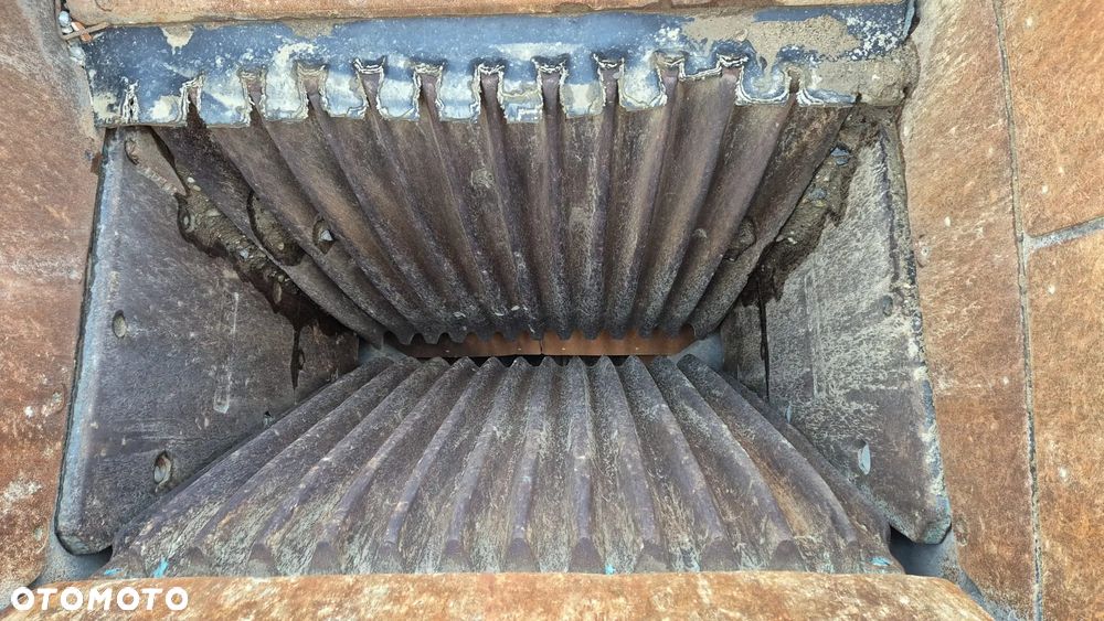 Powerscreen PREMIERTRAK 300 / R300 ( FINLAY J-1160, McCloskey J40, SANDVIK QJ241, KLEEMANN MC 100 EVO ) - 3