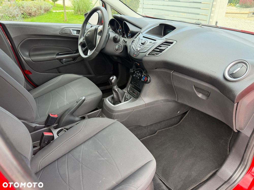 Ford Fiesta 1.0 Champions Edition - 10