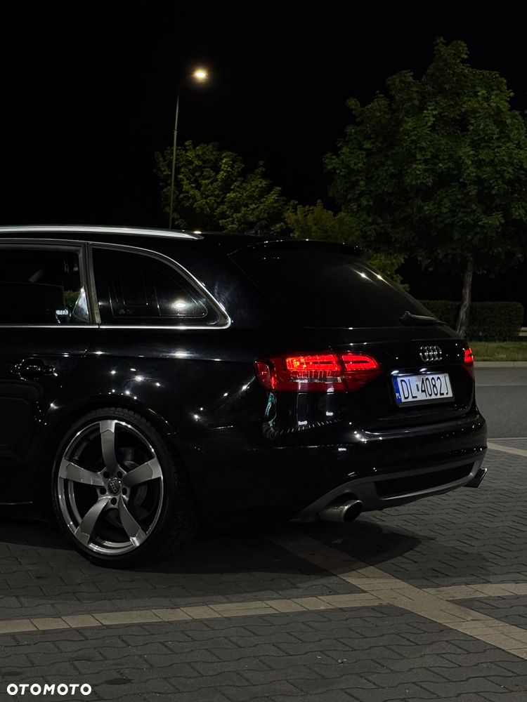 Audi A4 Avant - 25