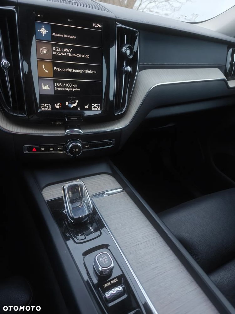 Volvo XC 60 T8 AWD Recharge Geartronic Inscription Expression - 14