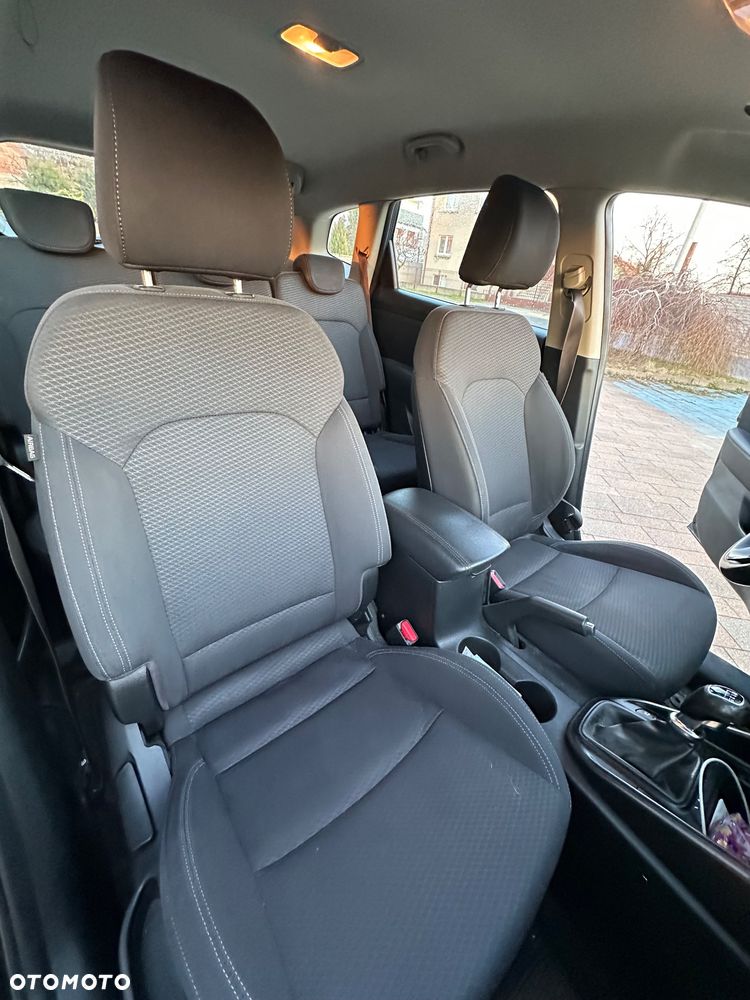 Kia Carens 1.7 CRDi Business Line 7os - 10