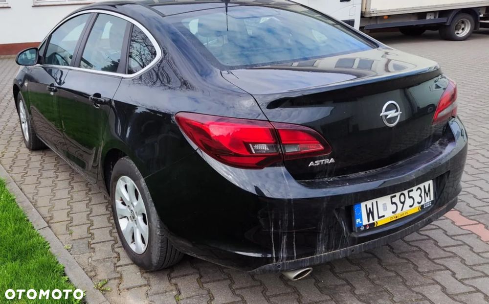 Opel Astra IV 1.4 T Active - 4