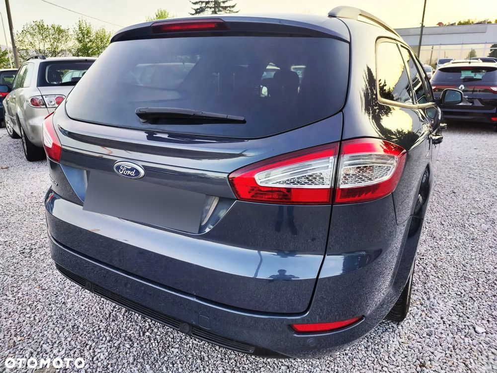 Ford Mondeo - 23