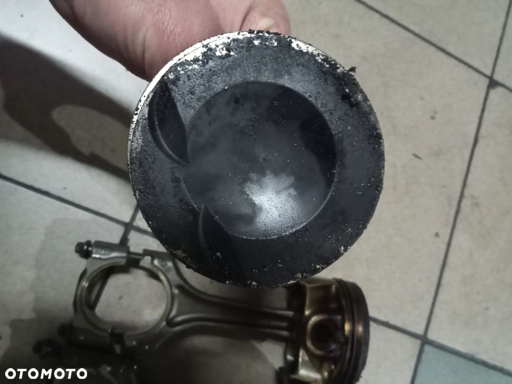 tłoki vw audi 2.0 tfsi cul - 2