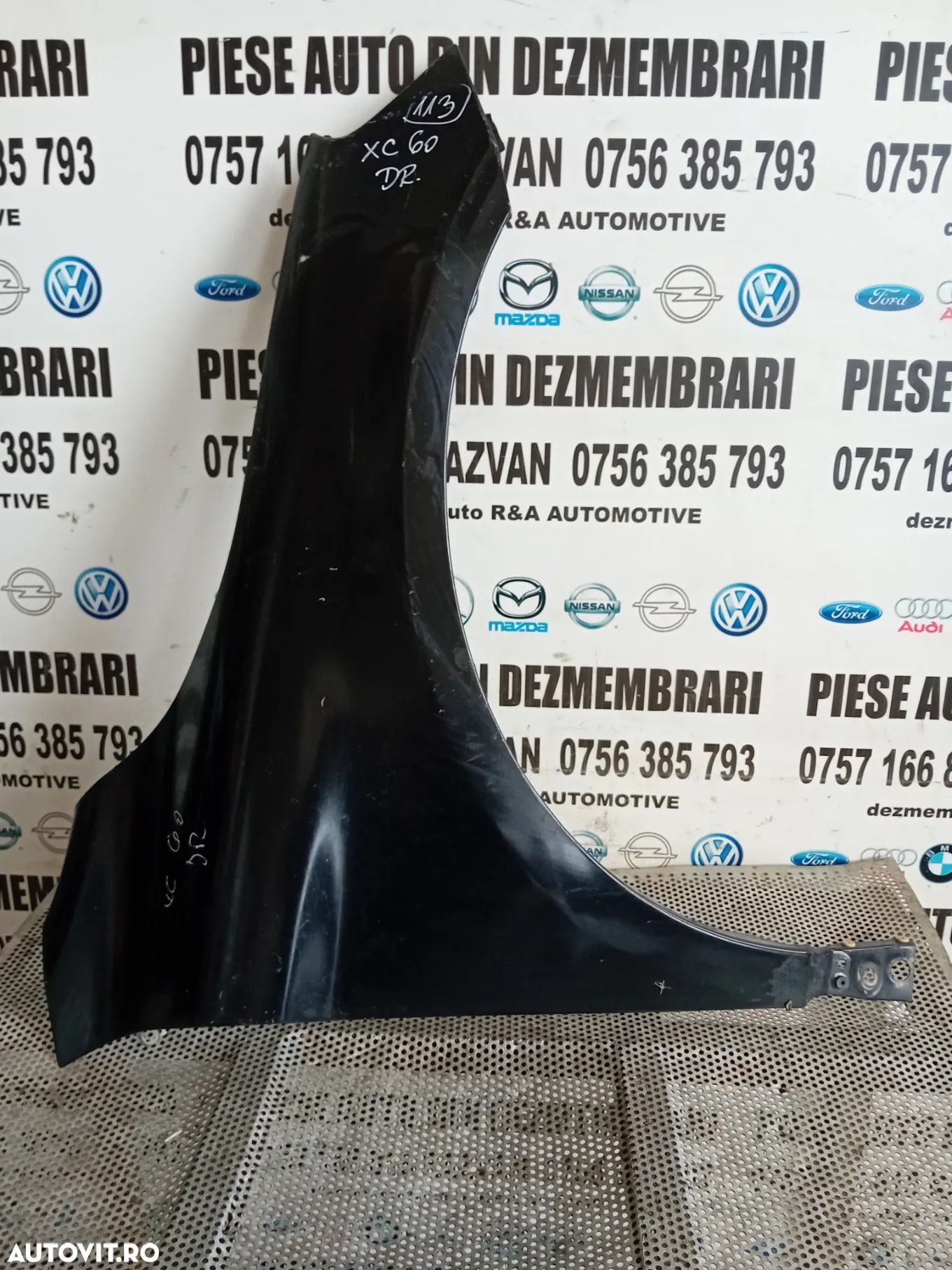 Aripa Dreapta Volvo XC60 2009-2015 Originala LICHIDARE STOC - 1
