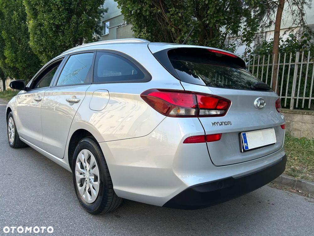 Hyundai i30 1.4 Comfort - 10