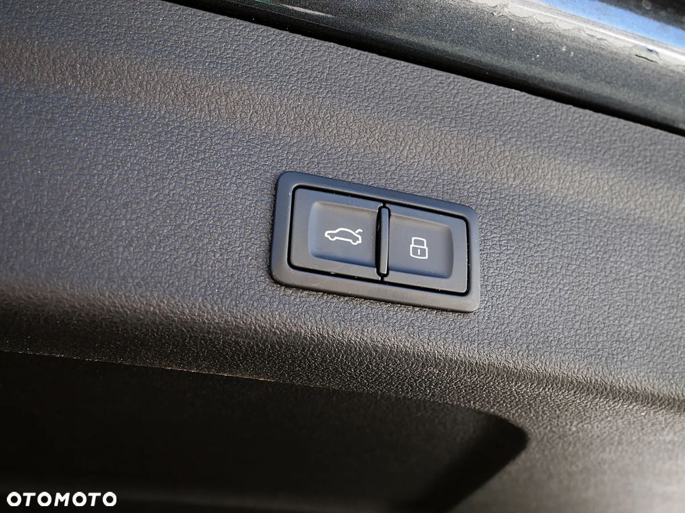 Audi A6 Avant 40 TDI quattro S tronic - 19