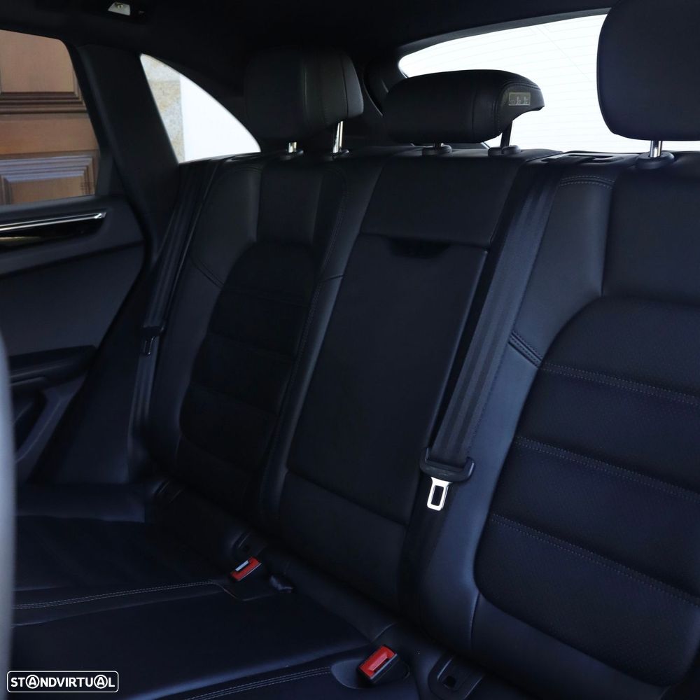 Porsche Macan S - 33