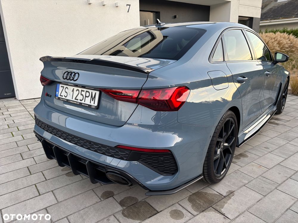 Audi RS3 Limousine - 5