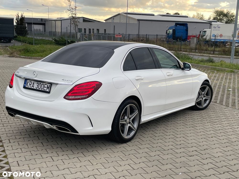 Mercedes-Benz Klasa C 300 7G-TRONIC AMG Line - 11