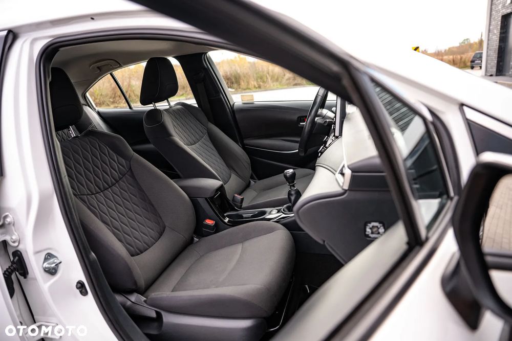 Toyota Corolla 1.6 Comfort - 27