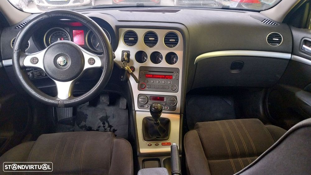 Alfa Romeo 159 1.9 JTDM 8V - 15