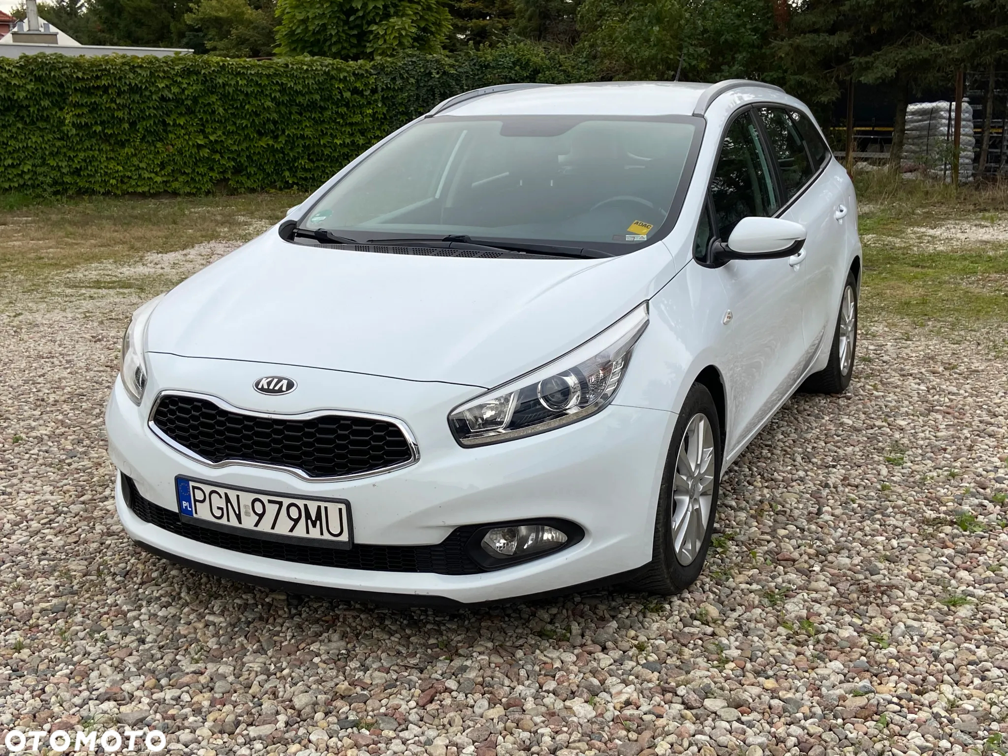 Kia Ceed - 11