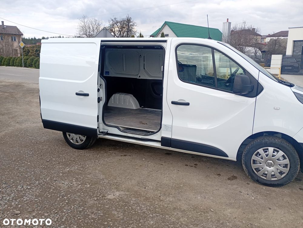 Renault TRAFIC - 40