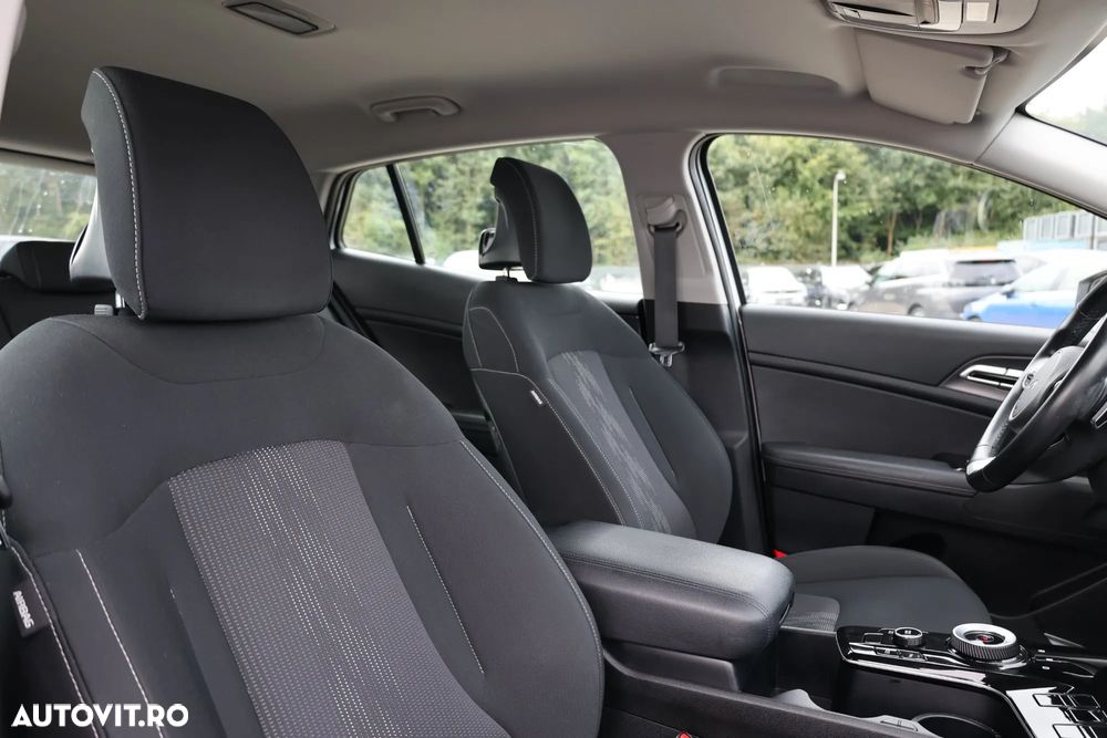 Kia Sportage 1.6 T-GDI HEV 6AT 4x2 Business Line - 10
